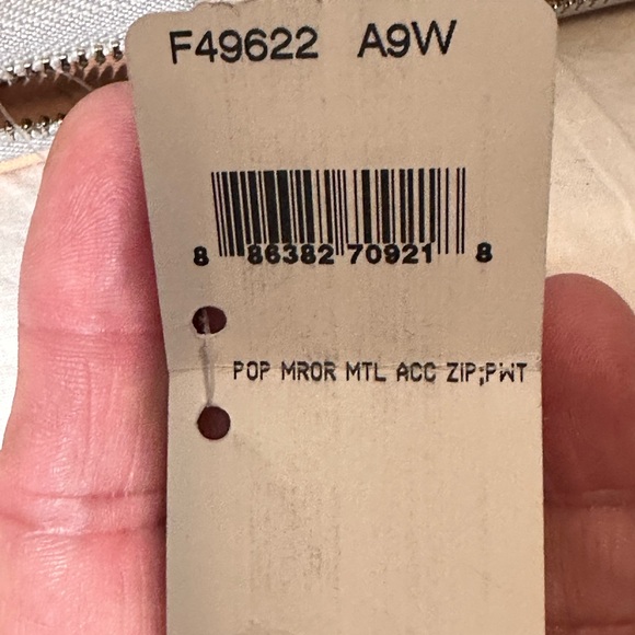 Coach “Poppy” Mirror Leather Zip Wallet NWT - Picture 5 of 8